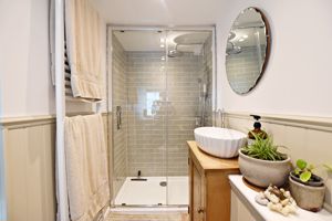 Photo 16- click for photo gallery